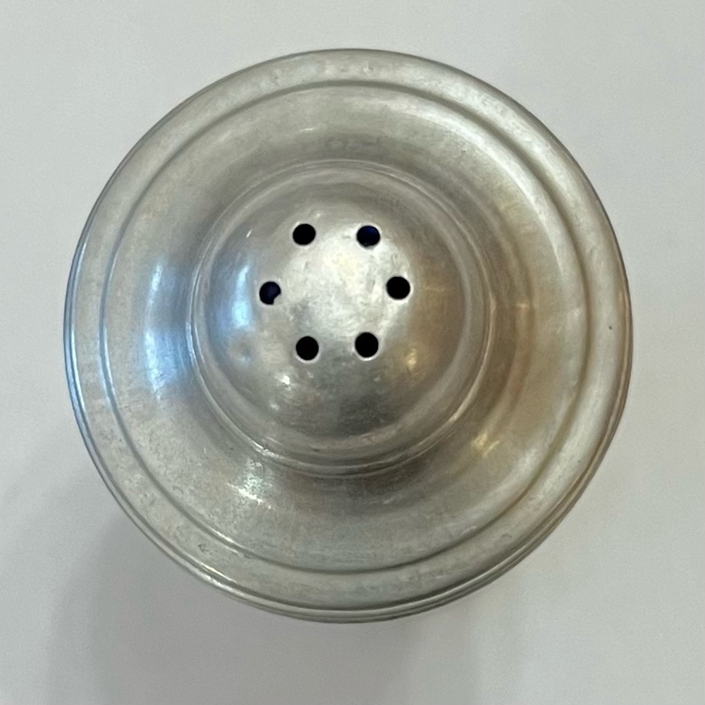 Vintage, ART NOUVEAU silver metal cobalt blue shaker. ONE item. - Picture 7 of 9